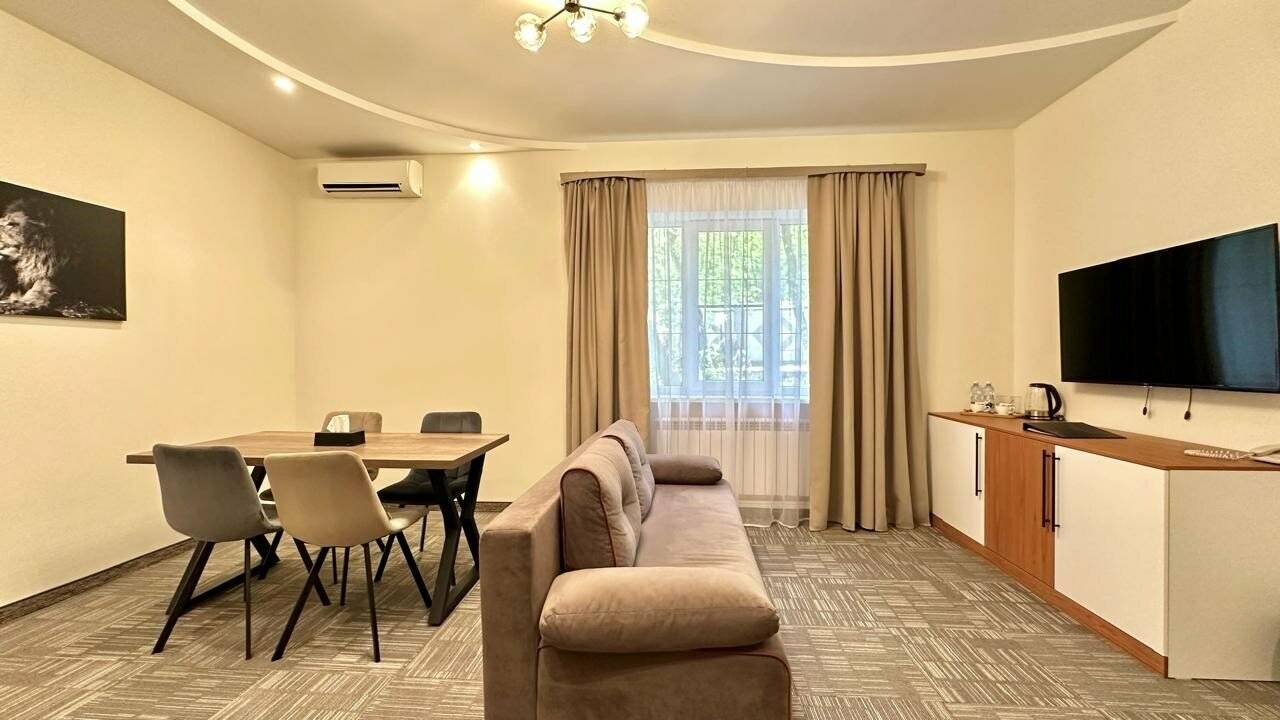 Фотографии номера Улучшенный Стандарт(коттеджи) в Гостинице Затерянный Рай у Машука Пятигорск